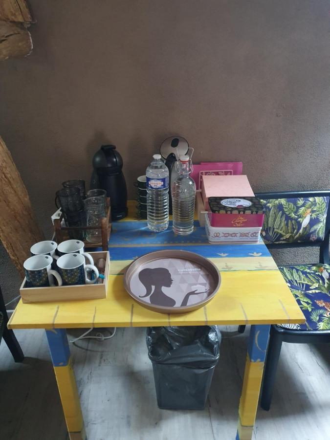 La Mansarde Des Sources Homestay *